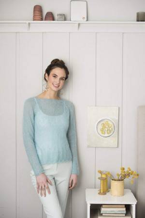 Ladies mohair jumper with lacy edge