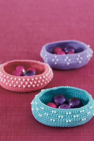 Christmas Bauble Bowls Crochet Pattern - The Knitting Network