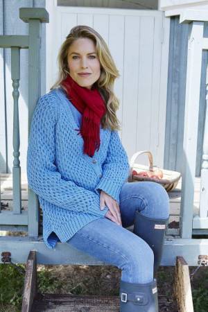 Cable cardigan with raglan sleeves and deep v-neck knitting pattern
