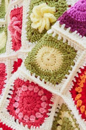 Circle in square section of Flower Garden blanket