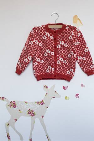 Knitted cardigan for girls with flower motif