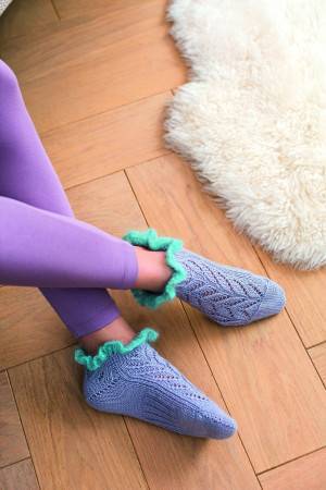 women's knitted socks with frill