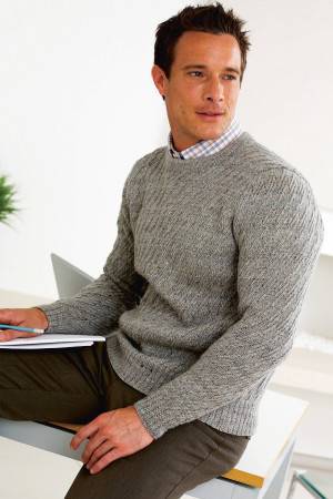 Knitted sweater for men in grey with textured stitch