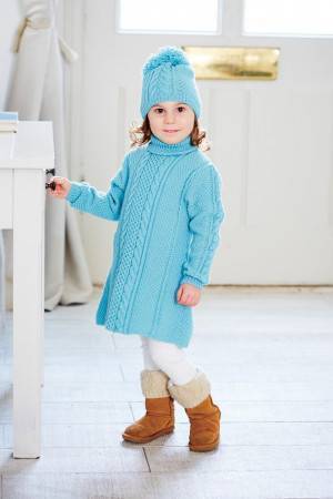 Retro long-sleeved sweater dress for a small girl with matching hat