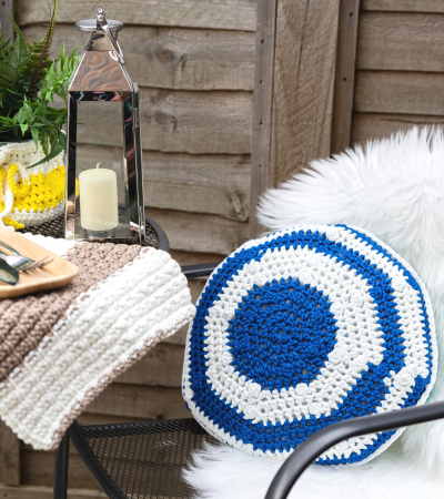 Bernat Maker Outdoors Stripes Bobble Cushion - Blue Colourway