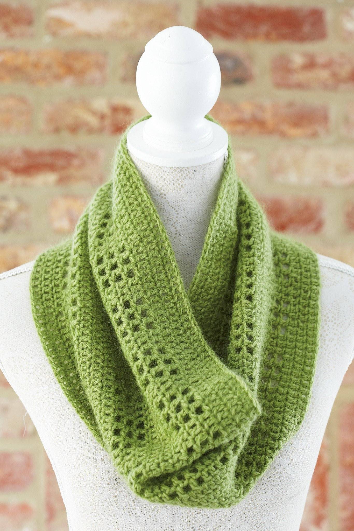 Womens Spring Snood Crochet Pattern | The Knitting Network