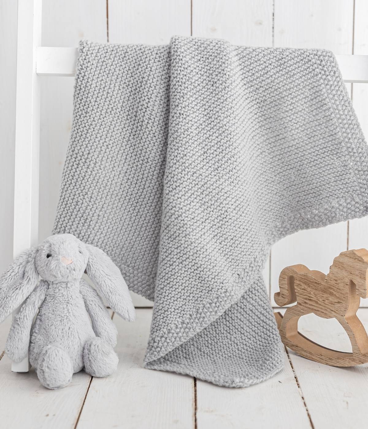 Baby Set in Emu Treasure DK (2007) The Knitting Network