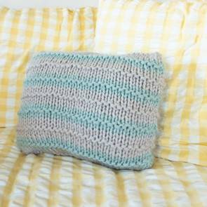 Sela Striped Pillow in Lion Brand Touch Of Alpaca Thick & Quick (M22085)