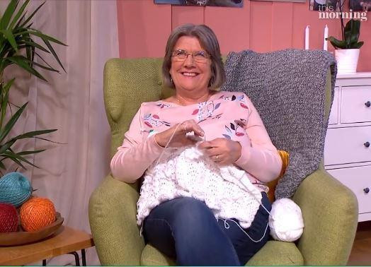 This Morning: Dr Chris discusses health benefits of KNITTING